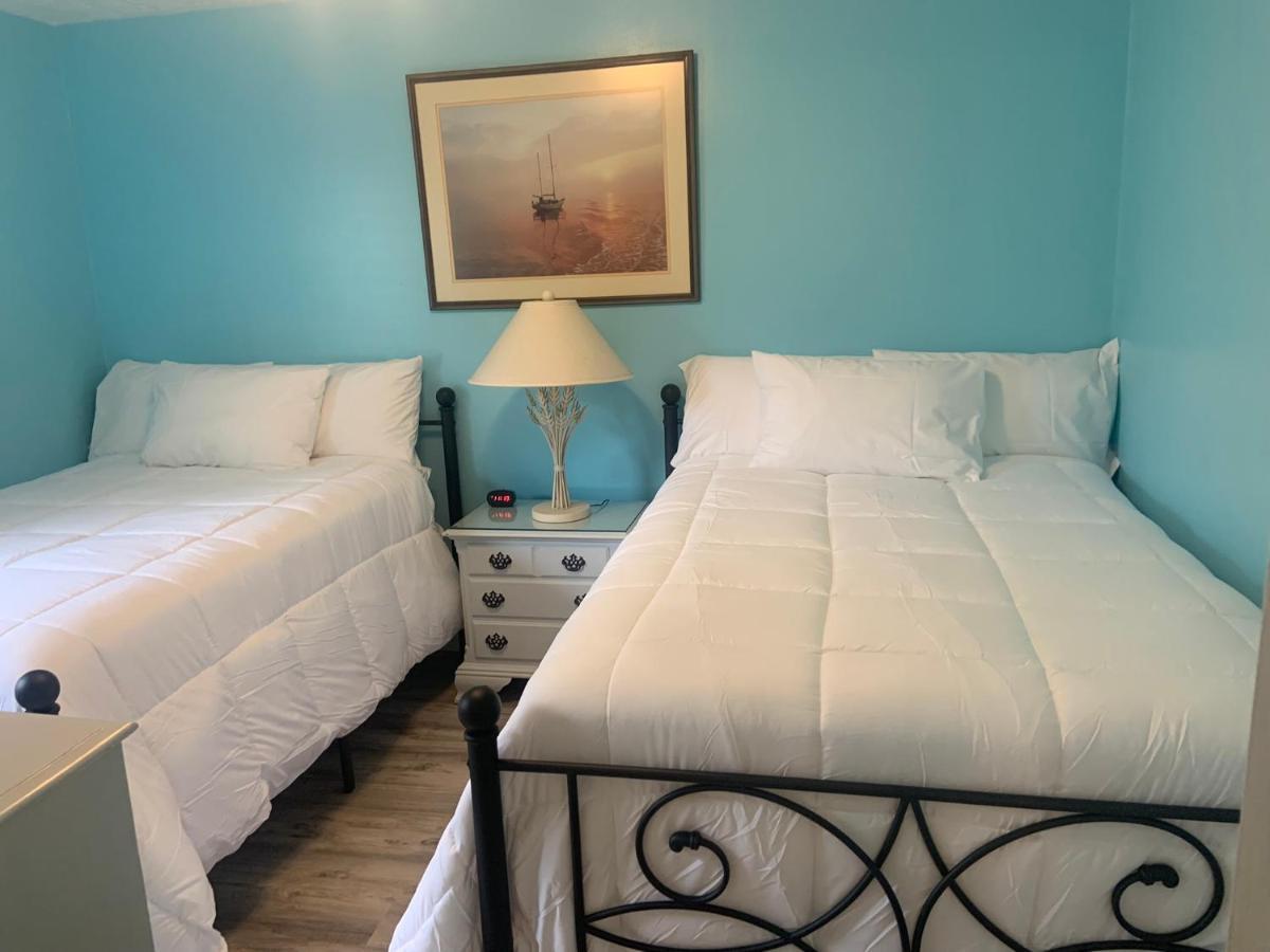 Cheerful Two Bedroom House 1.5 Miles From Beach. Миртъл Бийч Екстериор снимка
