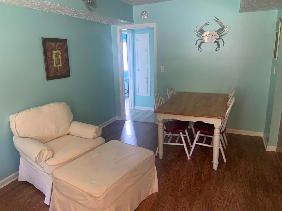 Cheerful Two Bedroom House 1.5 Miles From Beach. Миртъл Бийч Екстериор снимка