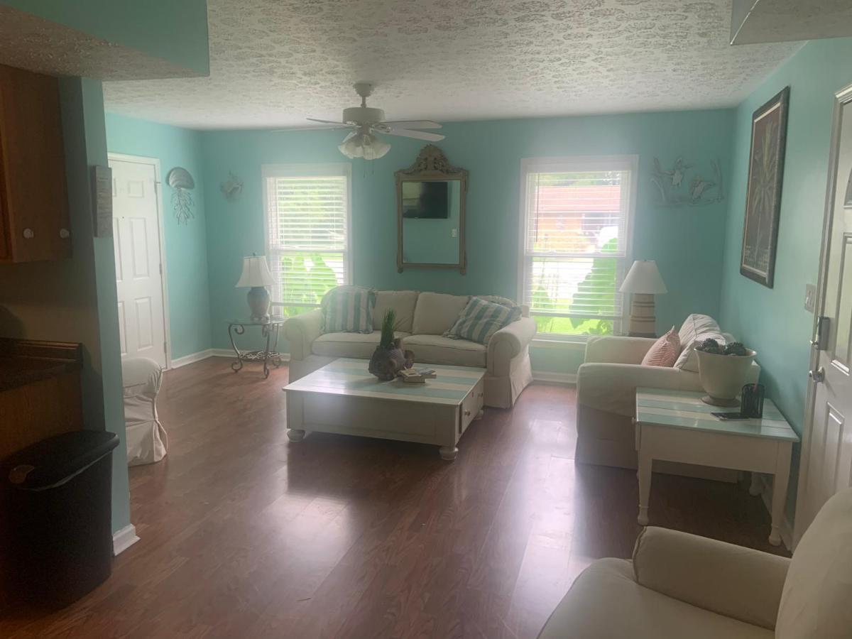 Cheerful Two Bedroom House 1.5 Miles From Beach. Миртъл Бийч Екстериор снимка